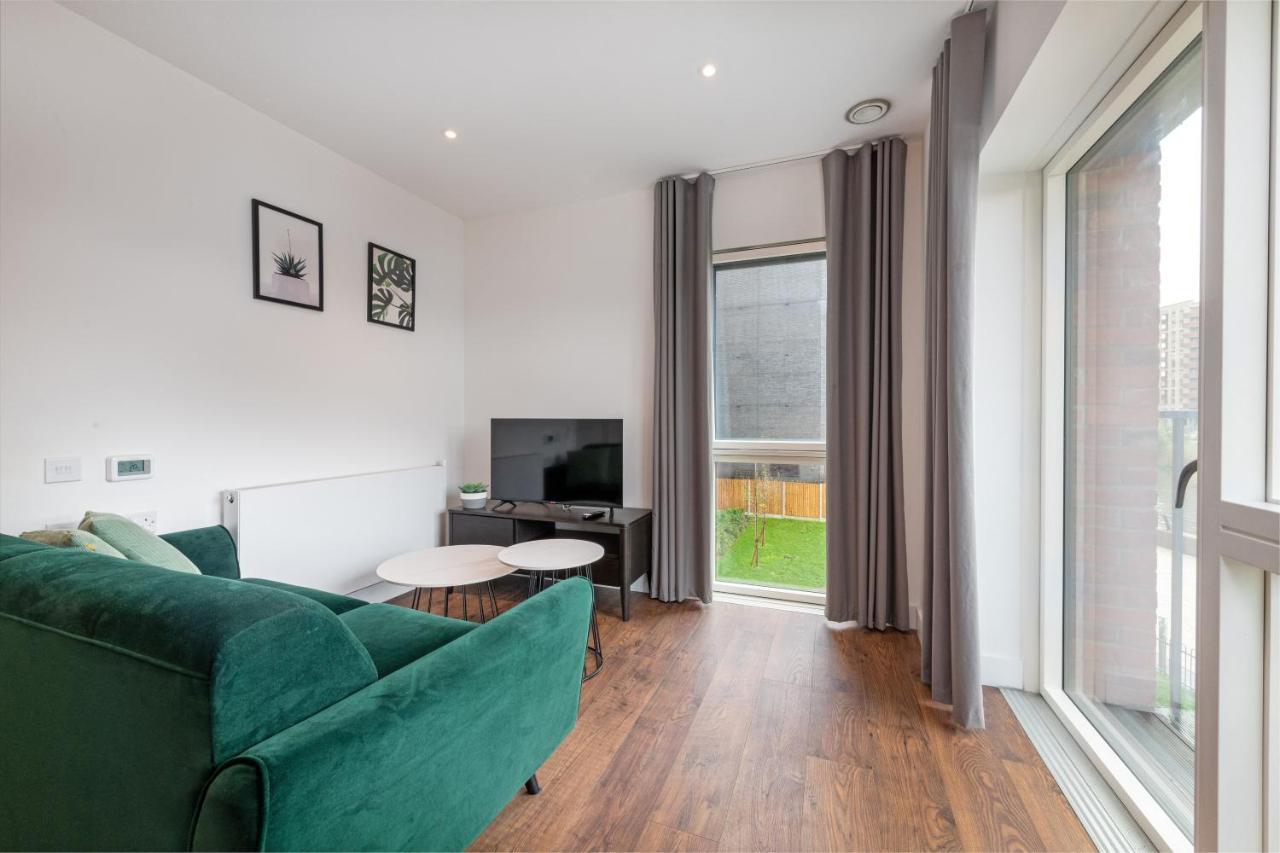 Stayo Apartments Barking Wharf 런던 외부 사진