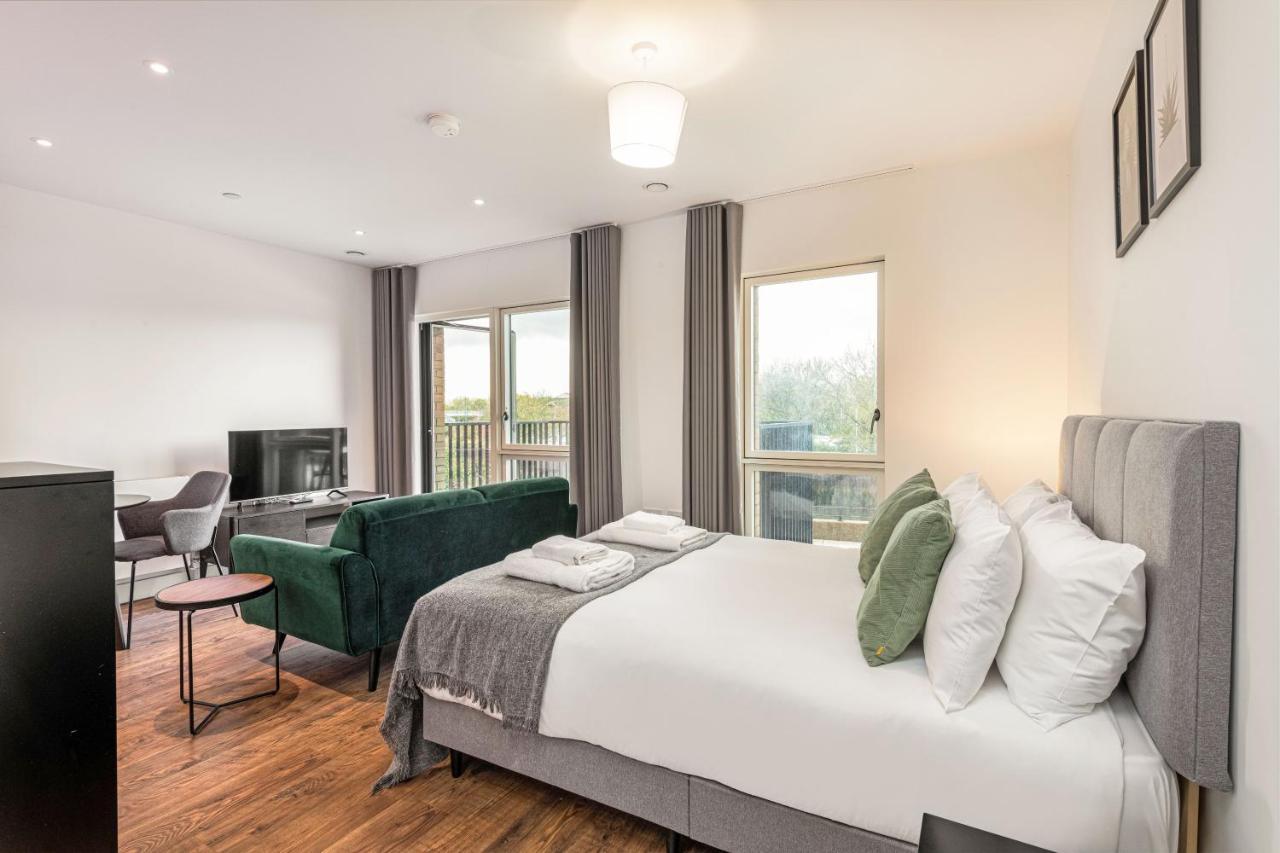 Stayo Apartments Barking Wharf 런던 외부 사진