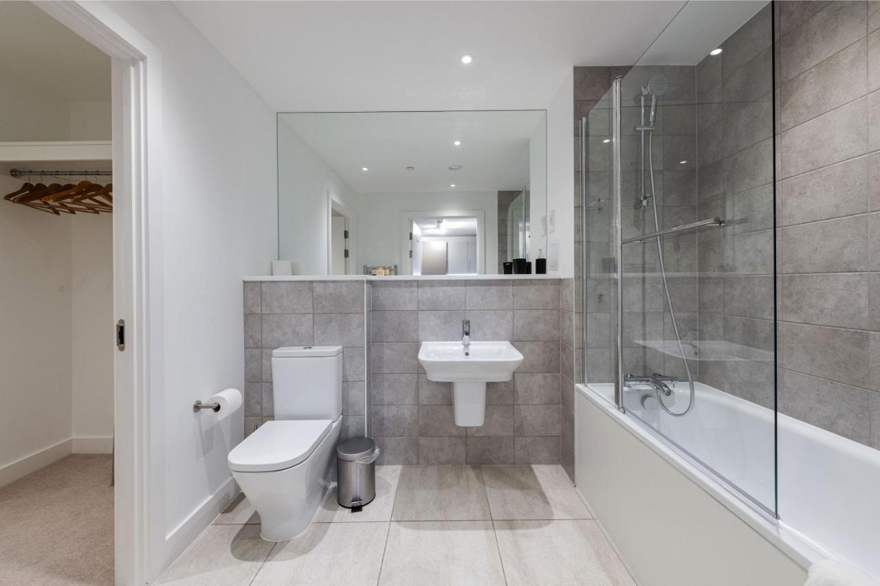 Stayo Apartments Barking Wharf 런던 외부 사진